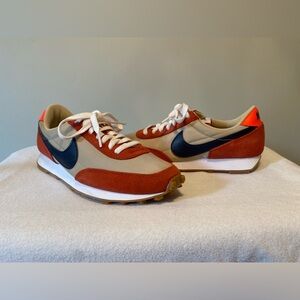 Brand new Nike Daybreak  “Cinnabar Sanddrift Gum”